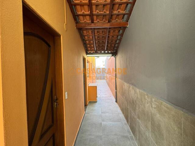 Casa para Venda em São José dos Campos - 5
