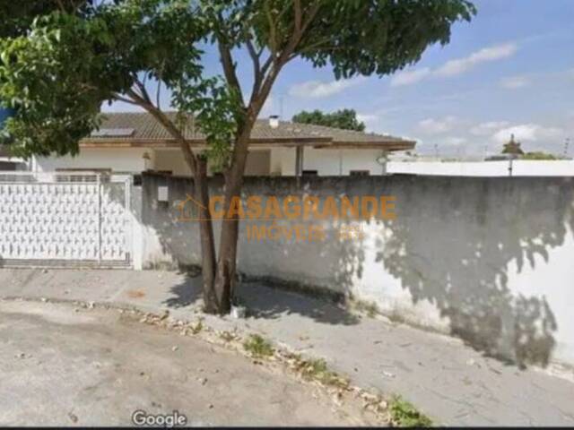 #14207 - Casa para Venda em Jacareí - SP - 2