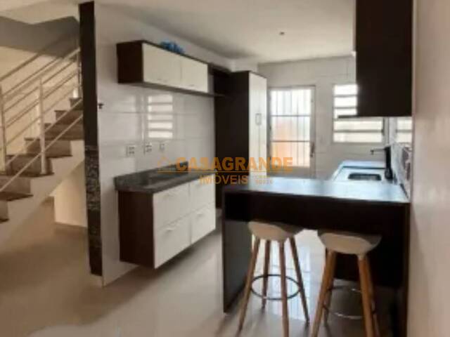 Casa para Venda em São José dos Campos - 5
