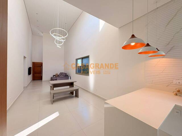 Casa para Venda em São José dos Campos - 5