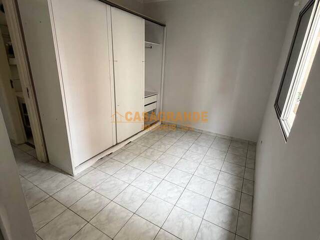 Apartamento para Locação em São José dos Campos - 4