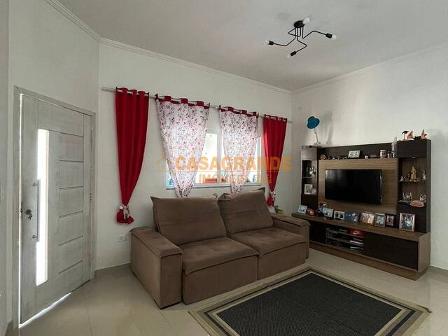 Casa para Venda em São José dos Campos - 4