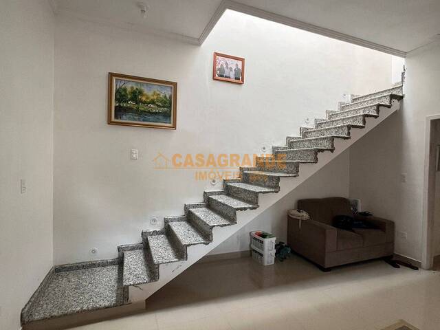 Casa para Venda em São José dos Campos - 5