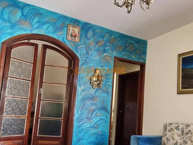 Casa para Venda em São José dos Campos - 4