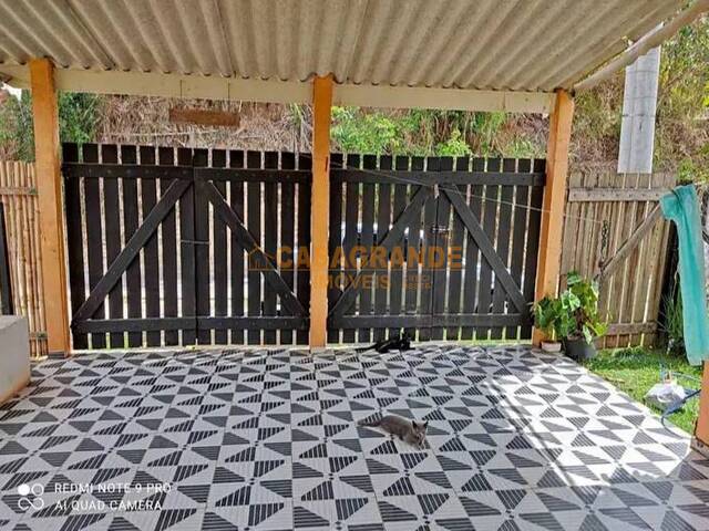 Casa para Venda em Paraibuna - 5