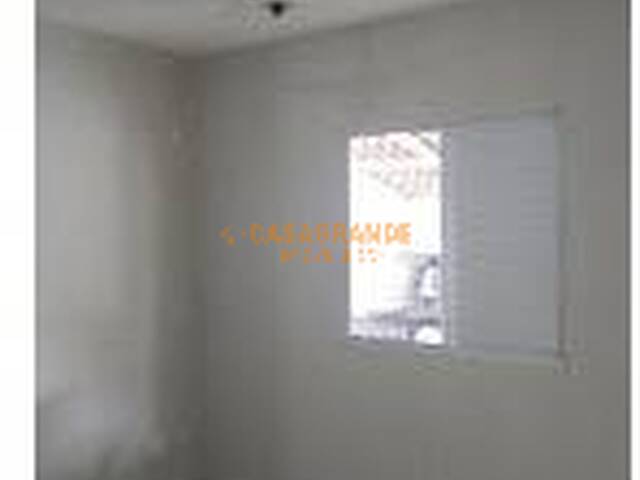 Casa para Locação em São José dos Campos - 4