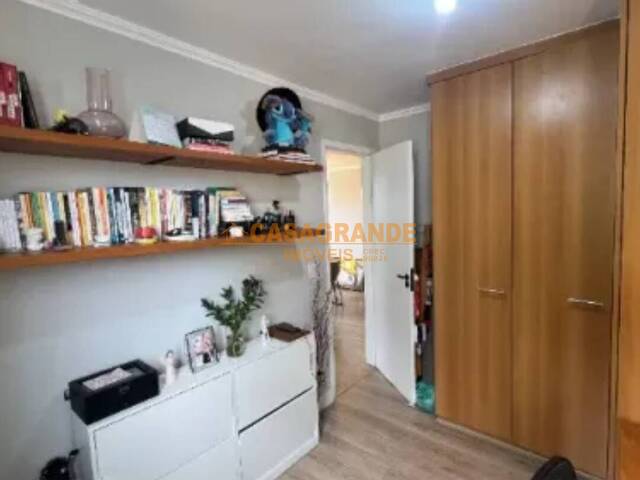 Apartamento para Venda em São José dos Campos - 5