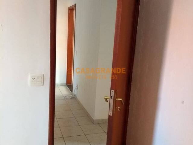 Casa para Venda em São José dos Campos - 5