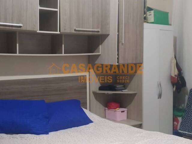 Casa para Venda em São José dos Campos - 4