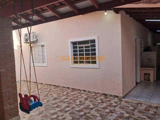 Casa para Venda em São José dos Campos - 5