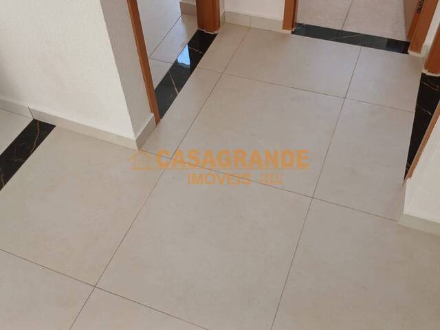 Apartamento para Venda em São José dos Campos - 4