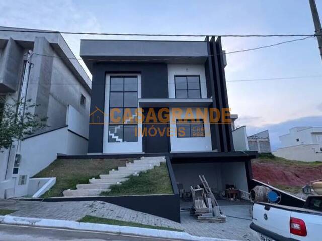 Casa para Venda em São José dos Campos - 4