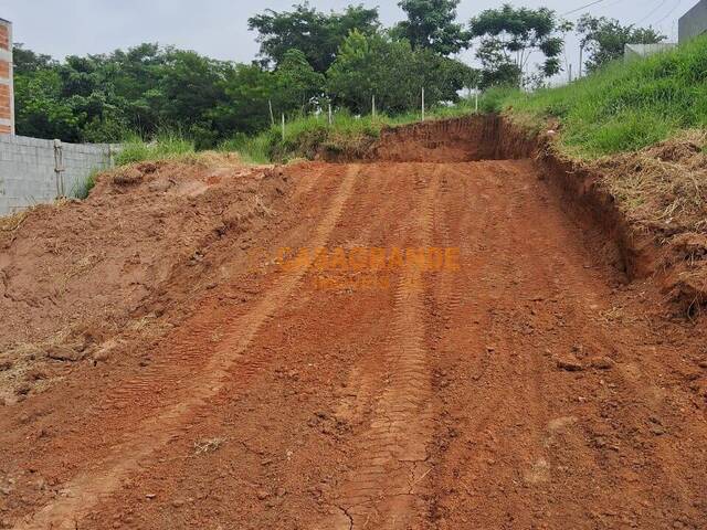 Área para Venda em São José dos Campos - 4