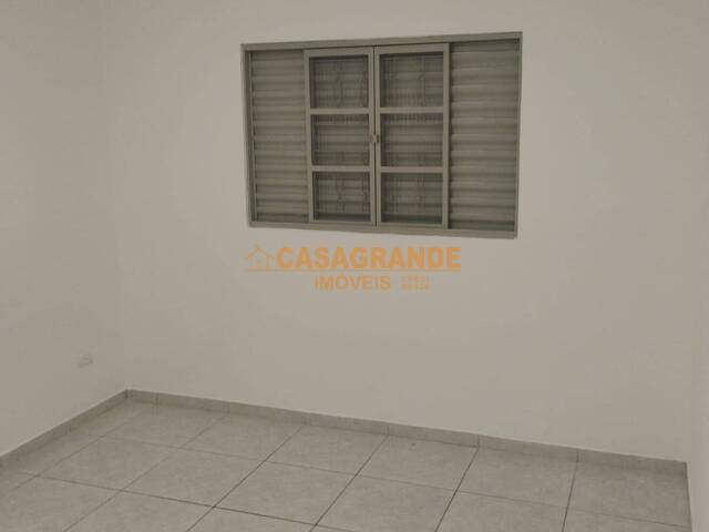Casa para Venda em São José dos Campos - 5