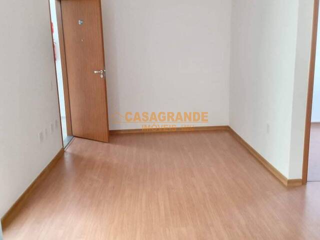 Apartamento para Venda em São José dos Campos - 4
