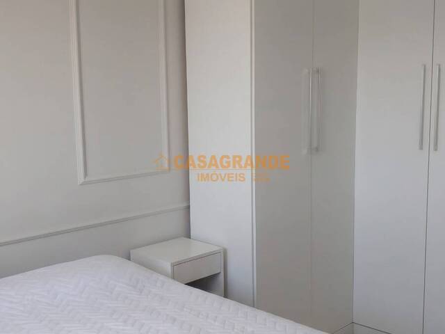 Apartamento para Venda em São José dos Campos - 4