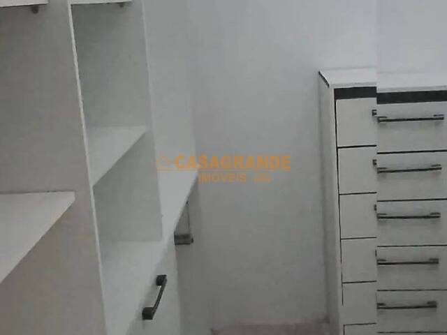 Casa para Venda em São José dos Campos - 5