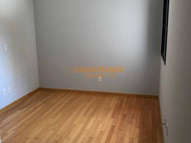Apartamento para Locação em São José dos Campos - 5