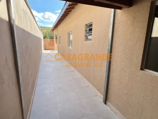 Casa para Venda em São José dos Campos - 5