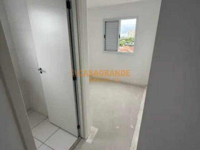 Apartamento para Venda em São José dos Campos - 5