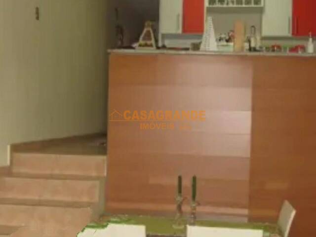 Bangalô para Locação em São José dos Campos - 5