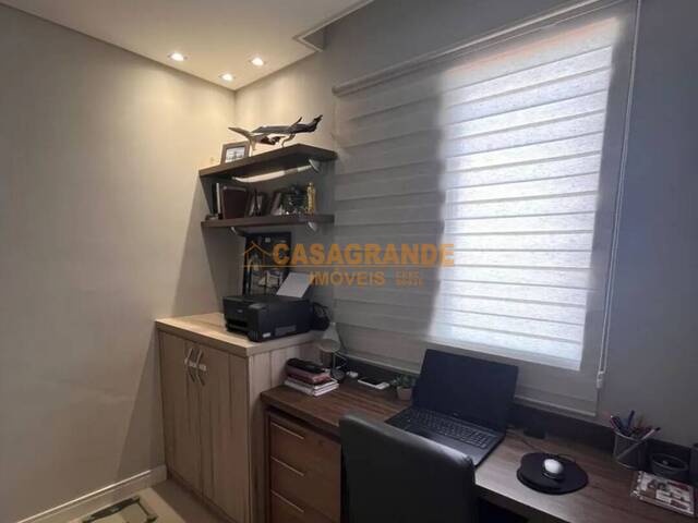 Apartamento para Venda em São José dos Campos - 4