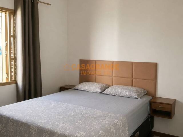 Casa para Venda em São José dos Campos - 5