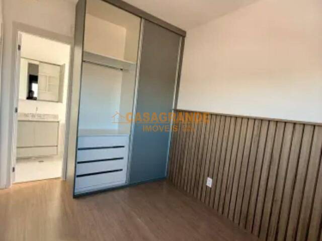 Apartamento para Venda em São José dos Campos - 4