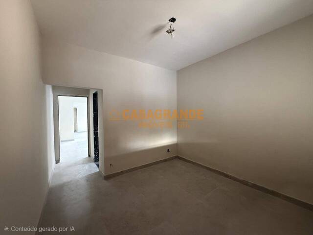 Casa para Venda em São José dos Campos - 4