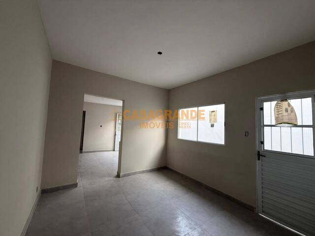 Casa para Venda em São José dos Campos - 5