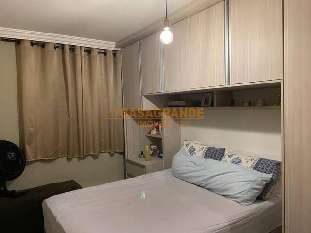 Apartamento para Venda em São José dos Campos - 4