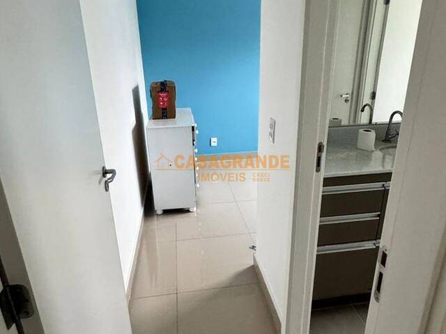 Apartamento para Locação em São José dos Campos - 4