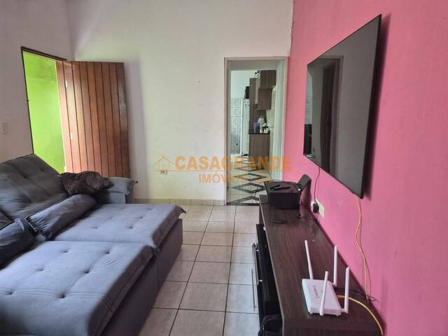 Casa para Venda em São José dos Campos - 5