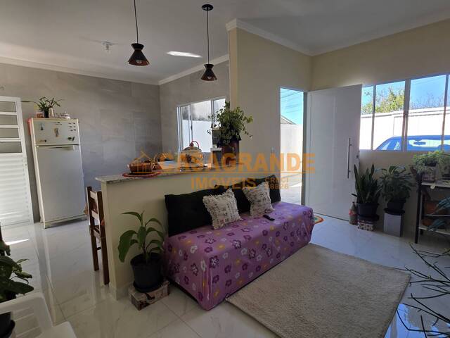 Casa para Venda em São José dos Campos - 5