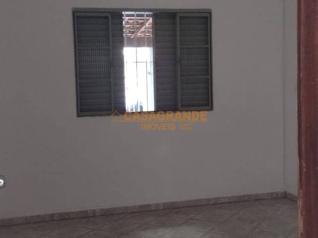 Casa para Venda em São José dos Campos - 5