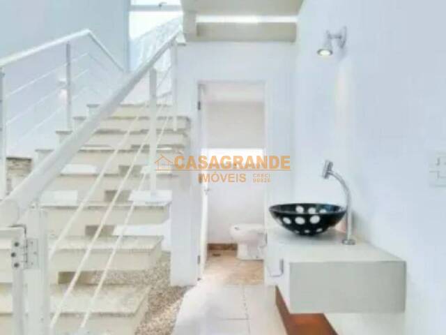 Casa para Venda em São José dos Campos - 5