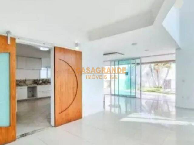 #14435 - Casa para Venda em São José dos Campos - SP - 2