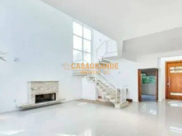Casa para Venda em São José dos Campos - 4