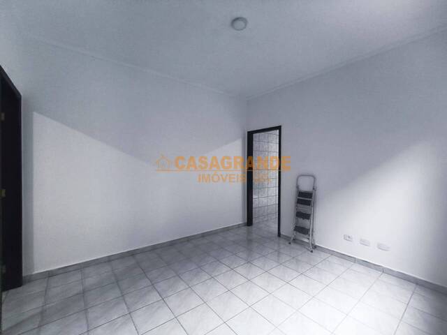 Casa para Venda em São José dos Campos - 5