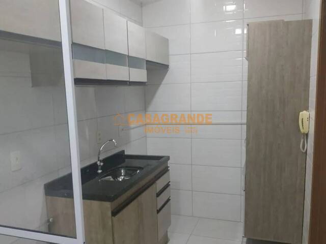 Apartamento para Venda em São José dos Campos - 4