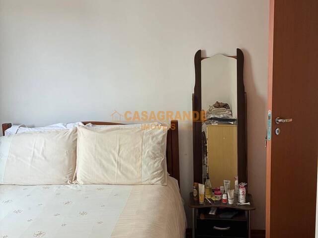 Apartamento para Venda em São José dos Campos - 4
