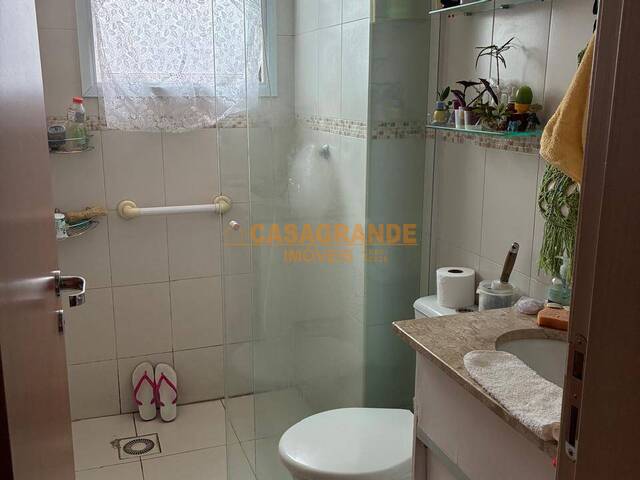 Apartamento para Venda em São José dos Campos - 5