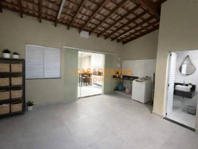 #14495 - Casa para Venda em Jacareí - SP - 3