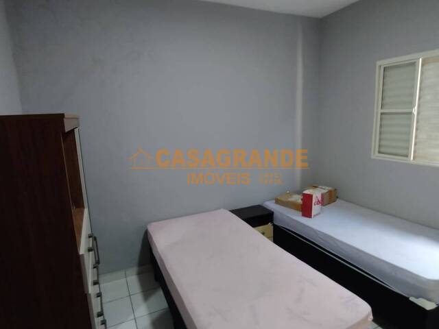 Casa para Venda em São José dos Campos - 5