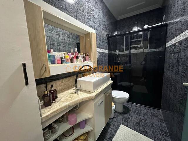 Casa para Venda em São José dos Campos - 4