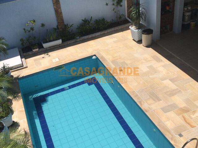 #14527 - Casa para Venda em Jacareí - SP - 3