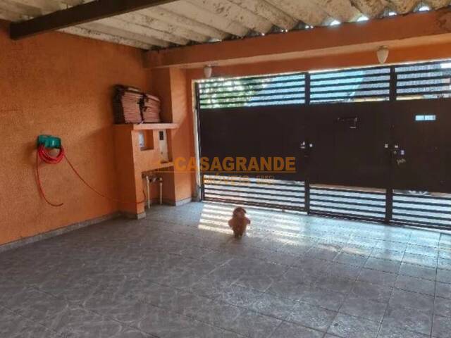 Casa para Venda em São José dos Campos - 5