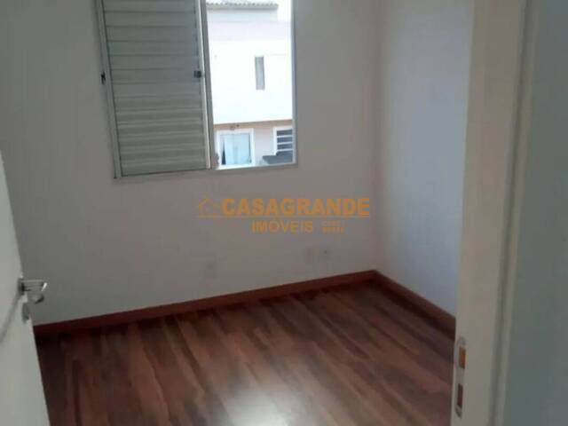 Casa para Venda em São José dos Campos - 5