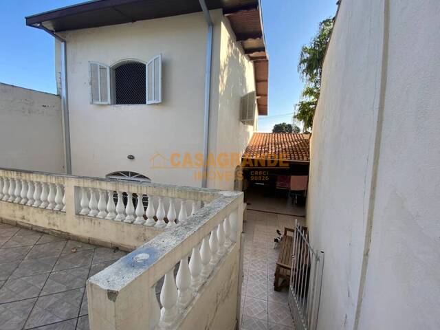 Casa para Venda em São José dos Campos - 4