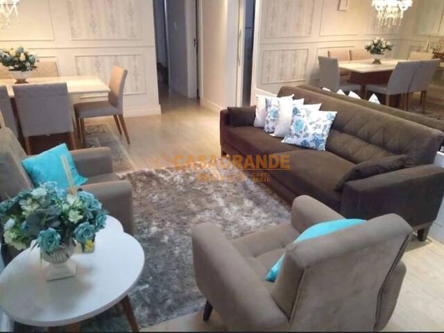 Casa para Venda em São José dos Campos - 5